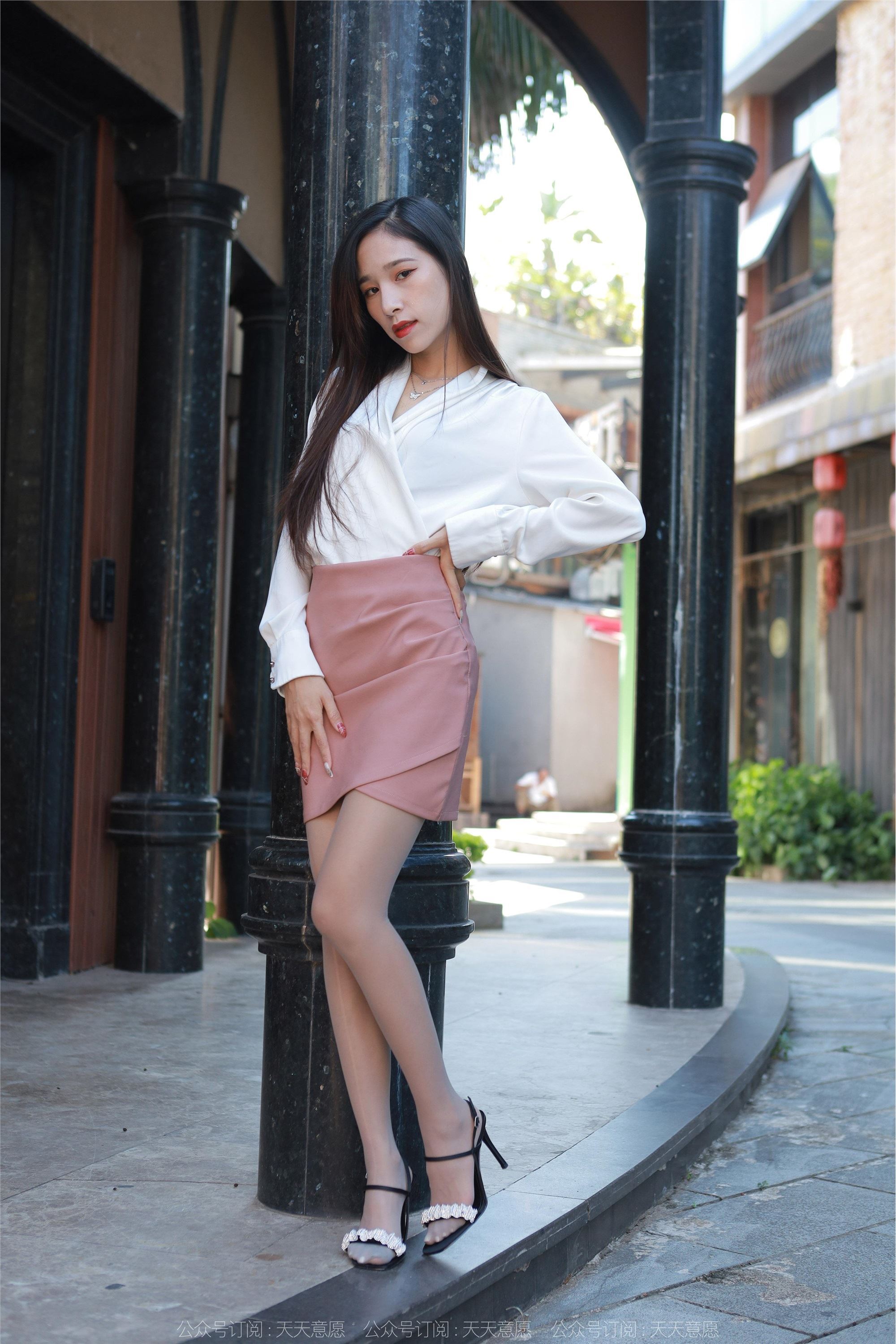 IESS异思趣向  2022.10.27 丝享家 1250 美子《街角的爱人》